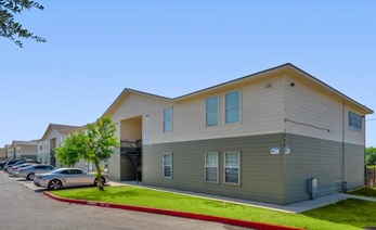 Swaying Oaks Apartments San Antonio Texas