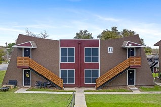 Green Oaks at Medical Apartments San Antonio Texas