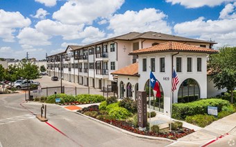 Alcove at Alamo Heights Apartments San Antonio Texas