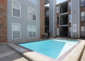 Blue Springs Apartments Dallas Texas