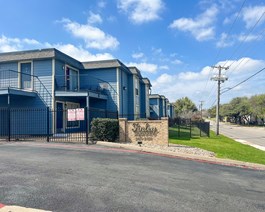 Finley Square Apartments Irving Texas