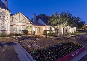 Cortland River Place Apartments Austin Texas