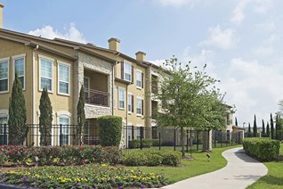 Amalfi at Tuscan Lakes Apartments League City Texas