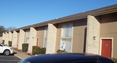 Pinewoods Apartments Arlington Texas