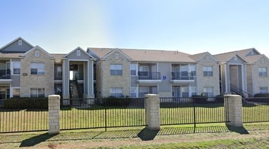 Crystal Falls Crossing Apartments Leander Texas