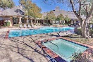 Colonnade at Willow Bend Apartments Plano Texas