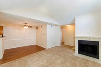 Bardin Oaks Arlington - $990+ for 1, 2 & 3 Bed Apts