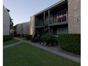 Sage Hollow Apartments Houston - $799+ for 1 & 2 Bed Apts