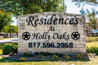 Residences at Holly Oaks Weatherford - $920+ for 1, 2 & 3 Beds