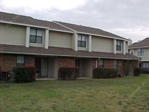 Glenshire Villas II Balch Springs - $720+ for 1 & 2 Beds