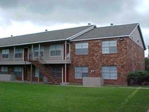 Oaks At Mustang Alvin 900 For 2 3 Bed Apts