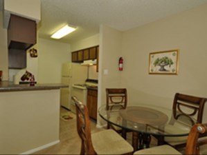 Sunset Crossing Houston - $510+ for 1, 2 & 3 Bed Apts