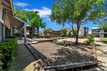 Mission Pointe Club Apartments Euless Texas