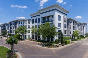 Caroline Uptown West Apartments Houston Texas