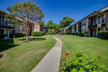 Courtyard Apartments Garland Texas