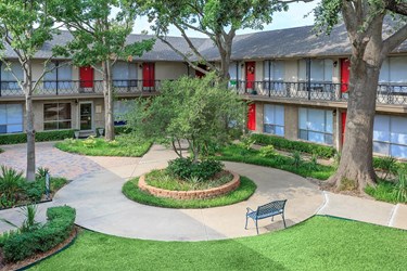 Harris Gardens Apartments Fort Worth Texas