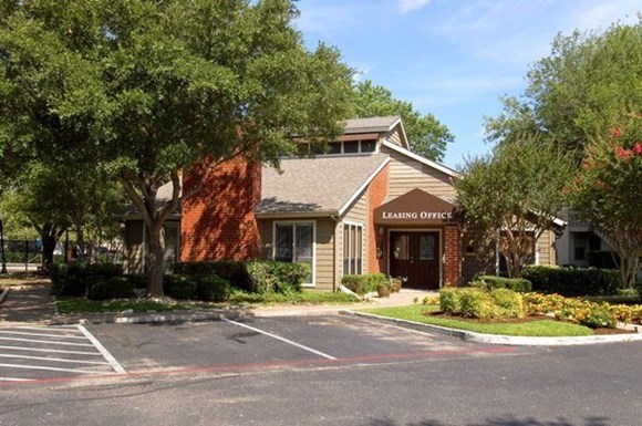 Sunchase Apartments