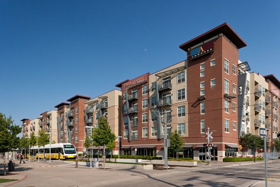 Ambrose Apartments Dallas - $1402+ for 1 & 2 Bed Apts