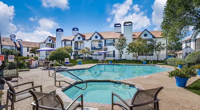 3 Thousand One Crystal Springs Apartments