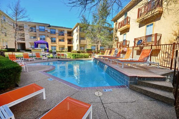 Lure Apartments Dallas - $1061+ for 1, 2 & 3 Bed Apts