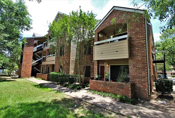 Oak Bend Apartments