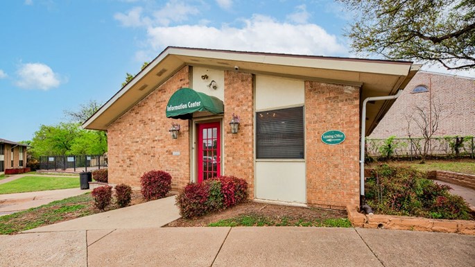 Mirabel Apartments