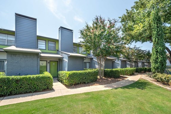 Alcove Oaks Arlington - $1037+ for 1 & 2 Bed Apts