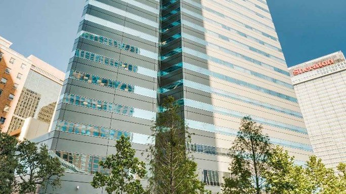 One Dallas Center Apartments