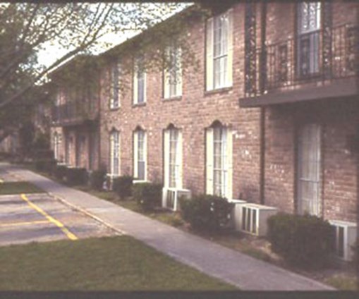 Leawood Plaza Apartments Houston Texas