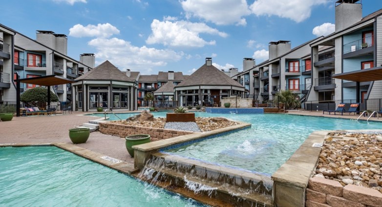 Felix Apartments Arlington Texas