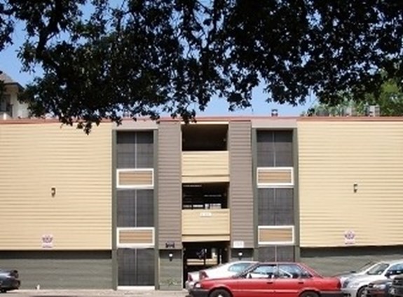 Salado Apartments Austin Texas