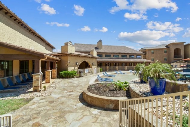 Marquis on Evans Apartments San Antonio Texas