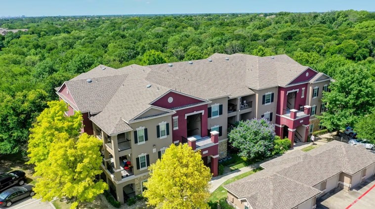 Eaves Twin Creeks Apartments Allen Texas