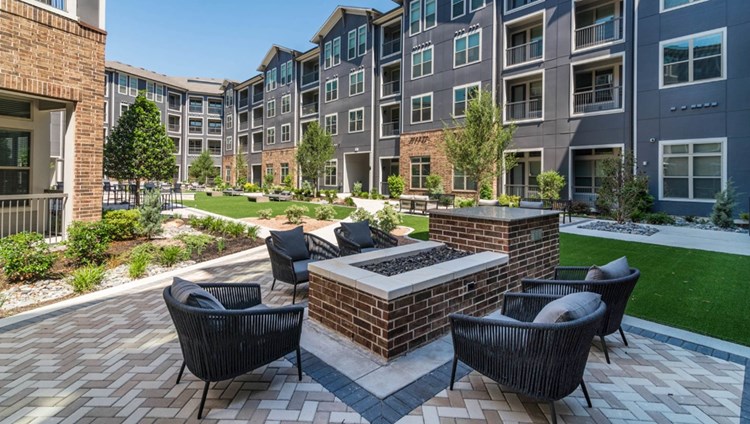 Ayla Stonebriar Apartments Frisco Texas