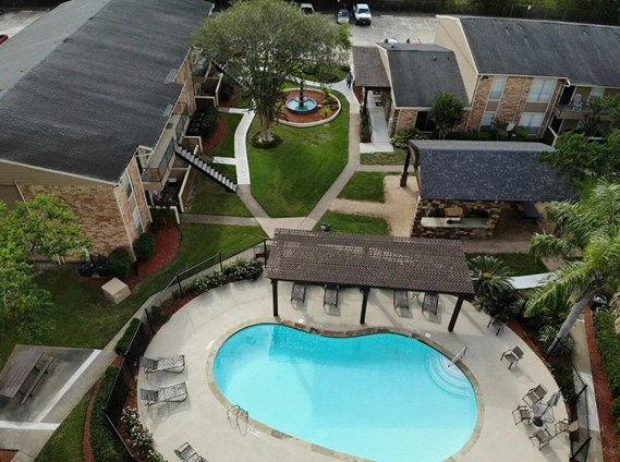 Newport Oaks Apartments Alvin Texas