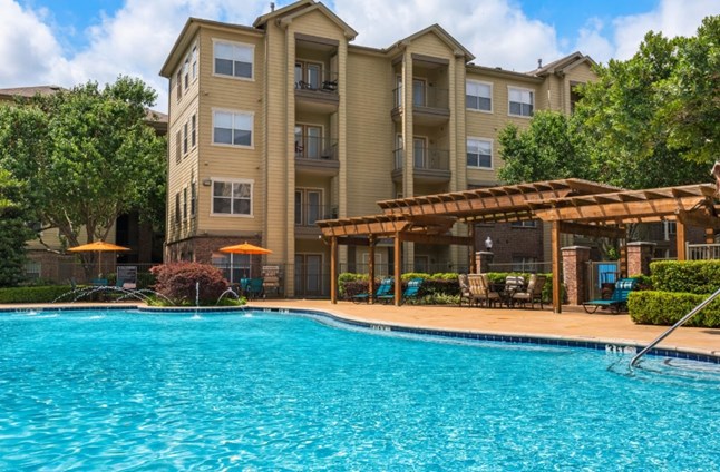 Pinnacle on Wilcrest Apartments Houston Texas