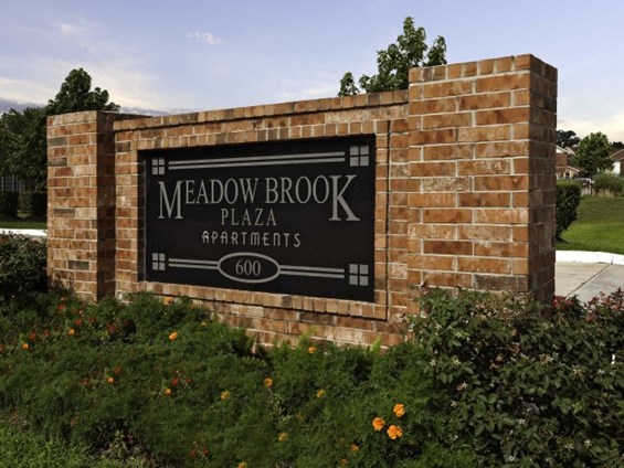 Meadowbrook Plaza Apartments Houston Texas