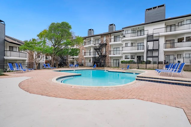 Wyndham on the Creek Apartments Dallas Texas
