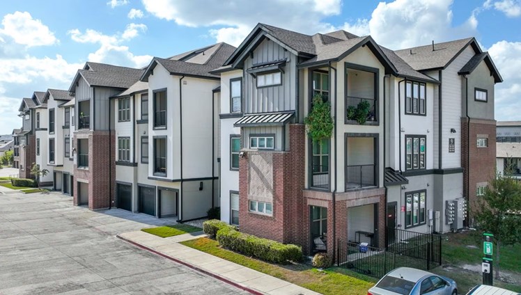 Avalon Benbrook Apartments Benbrook Texas
