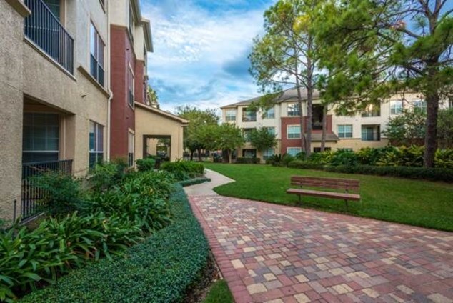 Oasis at Piney Point Apartments Houston Texas