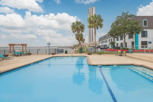 Encore on the Bay Apartments Seabrook Texas