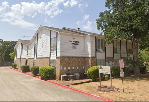 Oak Tree Apartments Arlington Texas