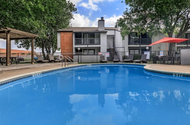 Hillcrest Village Apartments Alvin Texas