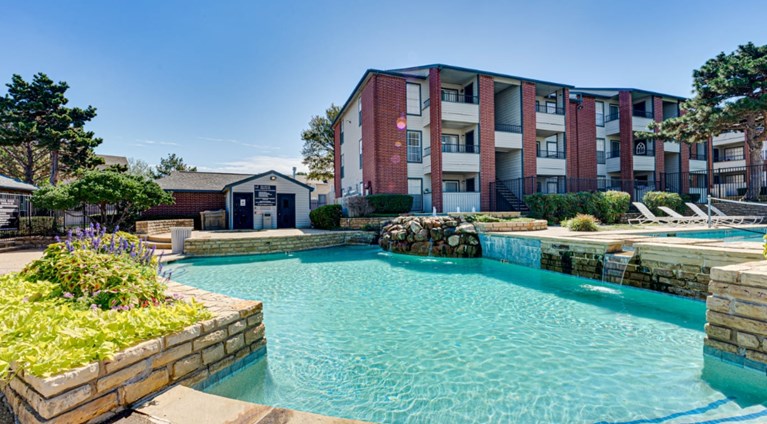 Paces Crossing Apartments Denton Texas