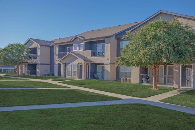 Hamlins at Cedar Creek Lake Apartments Kemp Texas