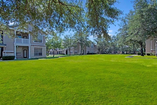 Somerset at Spring Creek Apartments Plano Texas