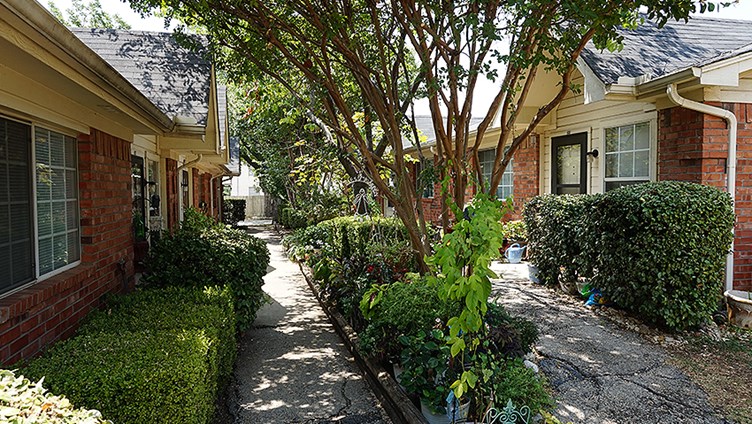 Parc at Bakers Pointe Apartments Richland Hills Texas