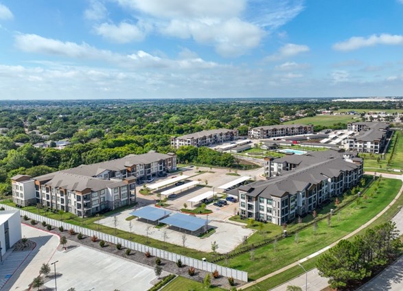 Creekside at Grand Prairie Apartments Grand Prairie Texas