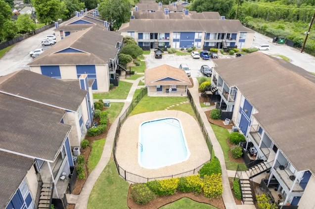 Pine Creek Apartments Houston Texas