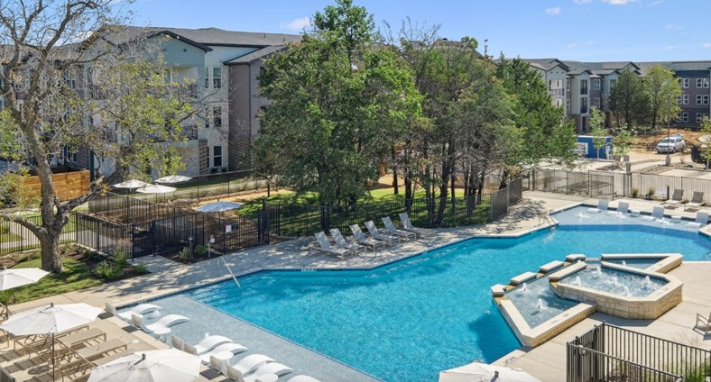 Mayhill Crossing Apartments Denton Texas